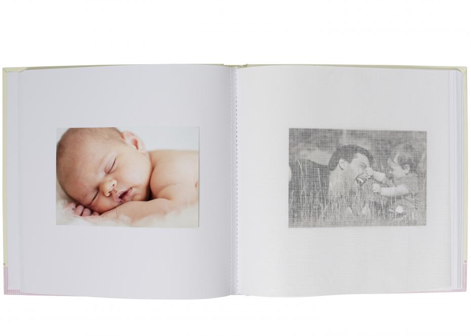 Babyalbum Alison Rosa 24x24 cm (40 Vita sidor / 20 Blad)