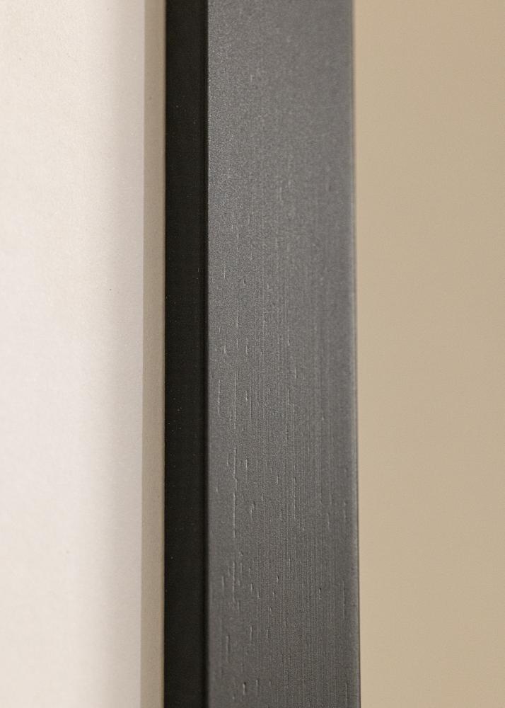 Ram Black Wood 22x28 inches (55,88x71,12 cm)