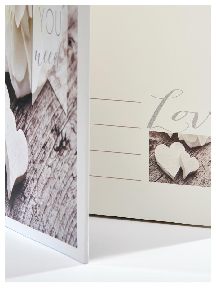 Love is all you need - Fotoalbum - 28x30,5 cm (50 Vita sidor / 25 blad)