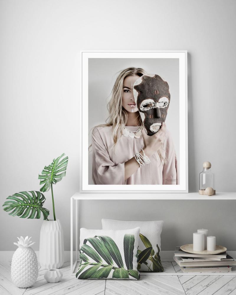 Patricija Dacic - Face Off - 50x70 cm Poster